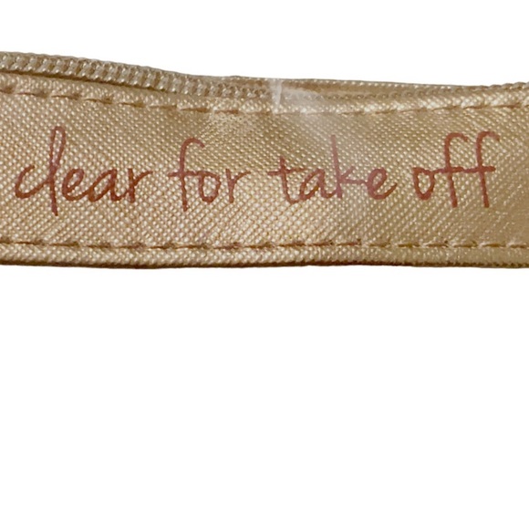 NWT Miamica TSA compliant travel set - Picture 3 of 4